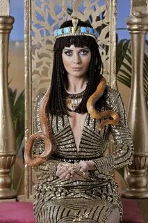 Image result for cleopatra Egyptian fashion, Photoshoot, Egy