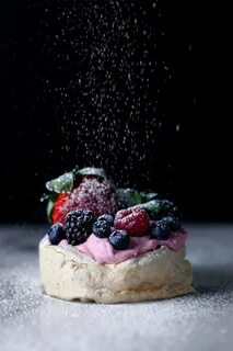Mixed Berry Cheesecake Pizza - Wife Mama Foodie
