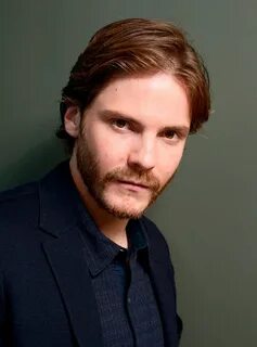 Даниэль Брюль (Daniel Bruhl, Daniel Brühl) - актёр - фотогра