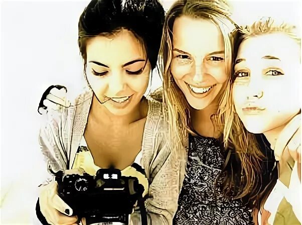 Sam with Bridgit and Ellen - Samantha Boscarino Photo (89193