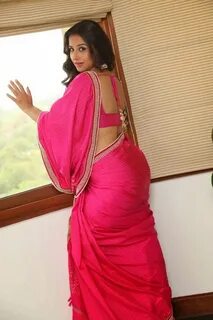 Vidya Balan Hot HD Back Show Pics In Pink Saree Hot Photos -