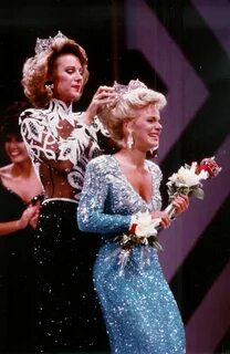 Winning Miss America 25 years ago . Miss america, Gretchen c