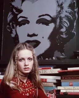 70s pop culture 🍒 🧚 🏼 ♀ ️⚡ 🌼 on Instagram: "Twiggy ❣" 70s insp