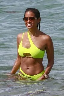Rocsi Diaz Comes Out Of The Ocean The Fappening TV
