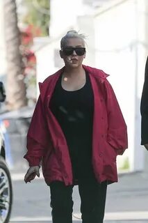 Christina Aguilera - Out in Santa Monica-18 GotCeleb