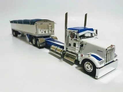 DCP 1/64 All White Anhydrous Tanker Trailer W/ White Fenders