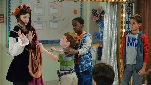 Liv and Maddie - Season 2 Episode 15 : Repeat-A-Rooney Full 