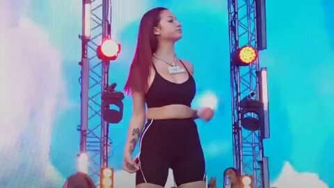 Bhad Bhabie Twerking 🍑 😍 🍑 Compilation 👀.👀 - YouTube