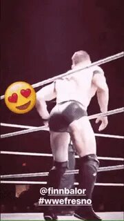 Finn Balor Butt GIF - FinnBalor Butt Wwe - Descubre & Compar