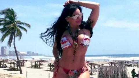 Maribel Guardia se pone un bikini y sus fans enloq 8ao-ewu3M