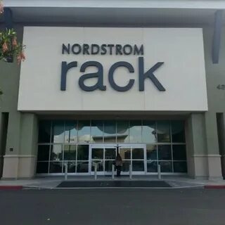 Фотографии на Nordstrom Rack Pacific Commons Shopping Center