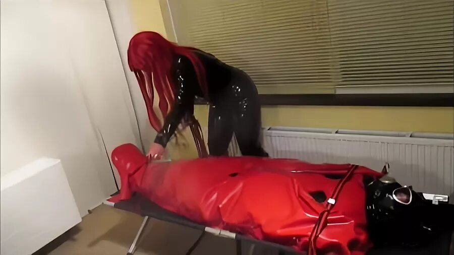 Extreme Rubber Bondage - Inflatable Bodybag.