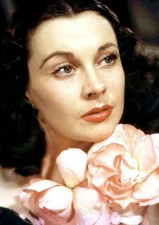 Vivien Leigh, early 1940s. (com imagens) Looks