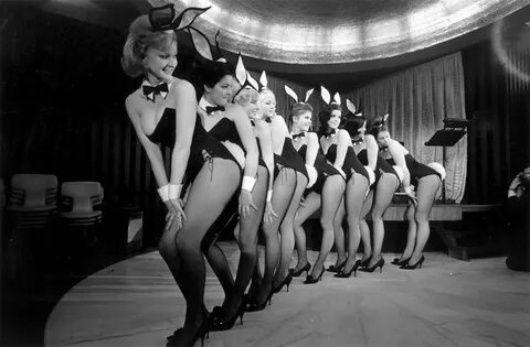 Исторические фотографии девушек-'кроликов' Playboy, сделанны