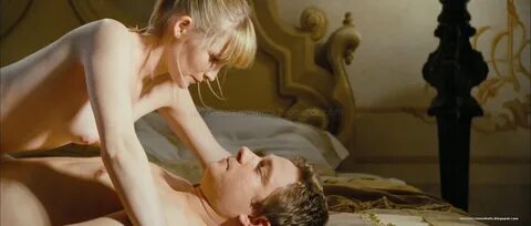 Vagebond's Movie ScreenShots: Love Actually (2003) part 2