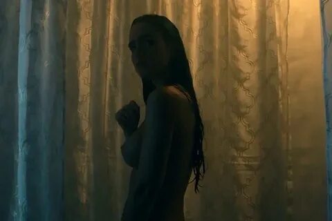 Alicia Sanz topless at En Brazos de un Asesino (2019) Celebs