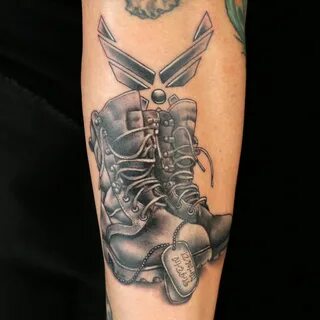 Tomb Raider Tattoo by Roly T-Rex Raiders tattoos, Tattoos, S