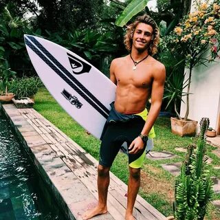 Marco Mignot on Instagram: "Who wants to go surfing with me 