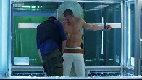 ausCAPS: Philip Winchester nude in Strike Back 4-08 "Shadow 