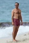 Jon Hamm Shirtless in 60s Swimwear in Hawaii Jon hamm, Mad m