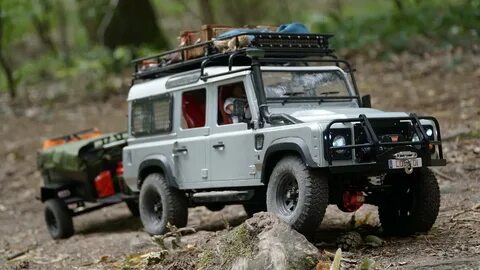 Custom 1:10 scale Kahn Defender D110 with RC4WD Bivouac 1/10