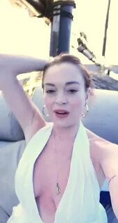 Lindsay Lohan Sexy Nipslip - Hot Celebs Home