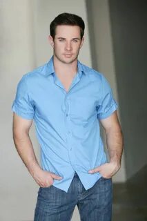 Pictures of Ryan Merriman