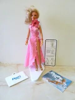 VINTAGE 1970s 12 INCH POSEABLE KENNER BLONDE DARCI COVER GIR