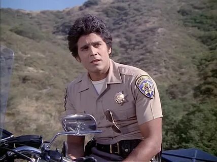 Картинки по запросу Erik Estrada As Ponch Poncharello Mirror