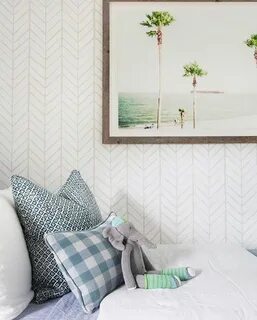 Feather wall paper See this Instagram photo by @serenaandlil