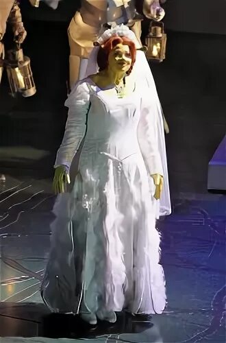 Kimberley as Princess Fiona in Shrek 05.10.11 - Girls Aloud