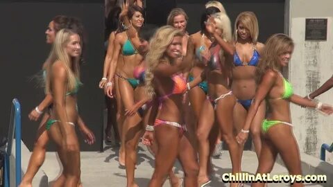 Bikini Girls Contest Parade on Labor Day 2013 - YouTube