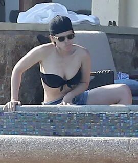 Kate Mara in Black Bikini 2016 -18 GotCeleb