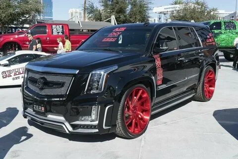 В России его не жалуют: что творят с Cadillac Escalade амери