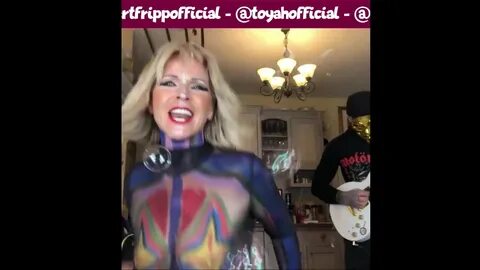 Toyah Willcox - соски с бодиартом xHamster