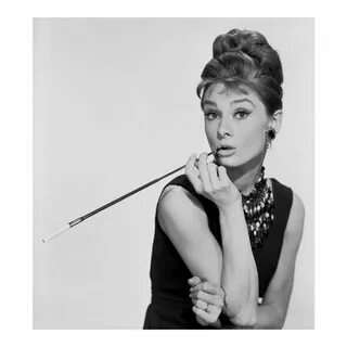 Audrey Hepburn in "Breakfast at Tiffany's" 1961 Audrey hepbu