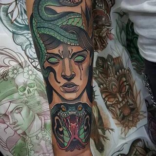 @αυυυвreyтαтe ☾ ♡ Medusa tattoo, Body art tattoos, Creative 