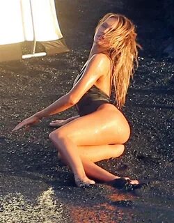 Candice Swanepoel Uncensored Topless Beach Pics Jihad Celebs
