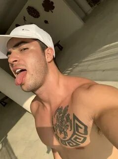 DANIEL MONTOYA on Twitter: "Que rico es chuparte en culo 😈 h