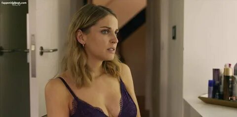 Amy Huberman Nude, The Fappening - Photo #30190 - FappeningB