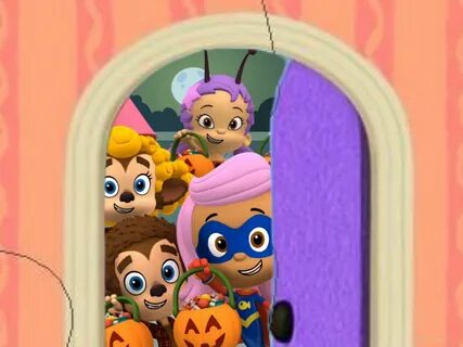 Bubble Guppies Kids Wearing Costume On Trick Or Treating, Th