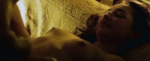 Florence Pugh Naked Movie Scenes & Hot Pics - Leaked Diaries