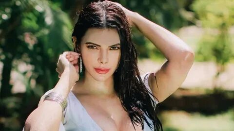 Sherlyn Chopra Raises Temperatures With Her Bold And Sexy Pi
