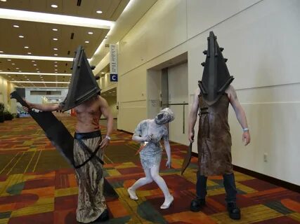 Silent Hill 2 Pyramid Head Wallpaper (59+ images)