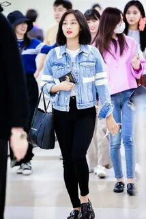 Twice-Jihyo 180927 Gimpo Airport to Japan Korean airport fas