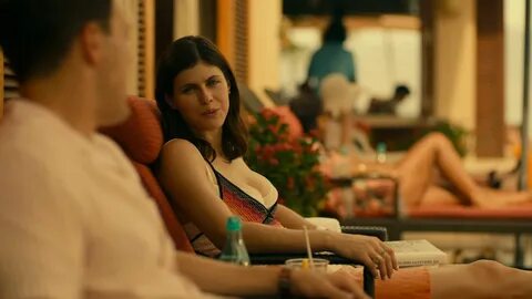 Alexandra daddario white lotus nude scene.