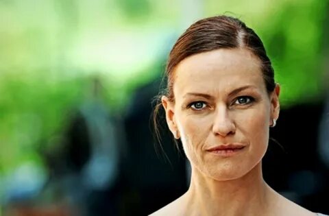 Die Schauspielerin Nina Kronjäger: Sozialistisches Arbeiten 