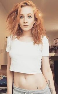 Pin by Tray on Janet Devlin Women, Fashion, Crop tops