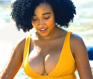 Amandla Stenberg Nude Sexy Photos - RealPornClip.Com