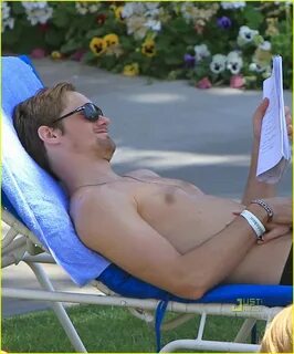 Kate Bosworth & Alexander Skarsgard: Poolside PDA: Photo 244